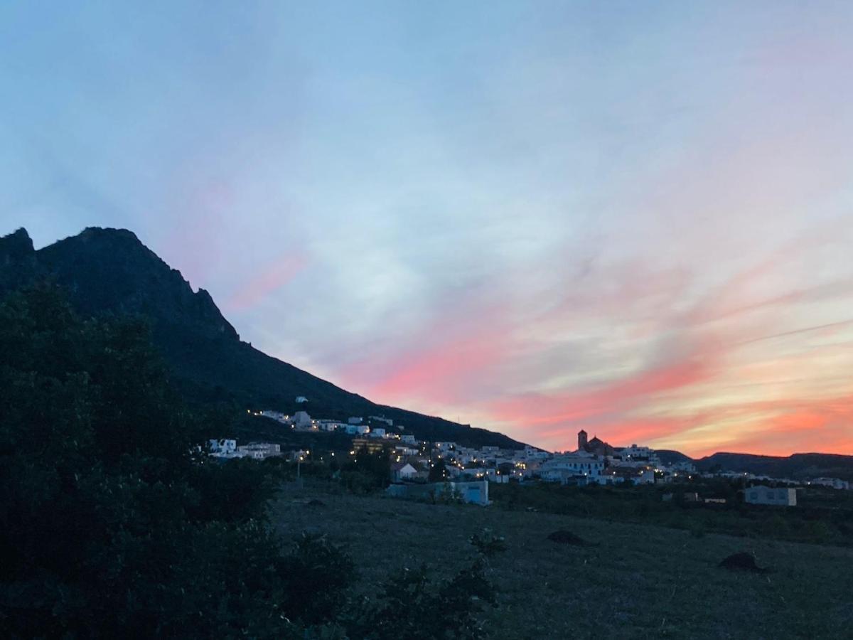 Alojamiento Rural Los Perez Лукайнена-де-лас-Торрес Экстерьер фото